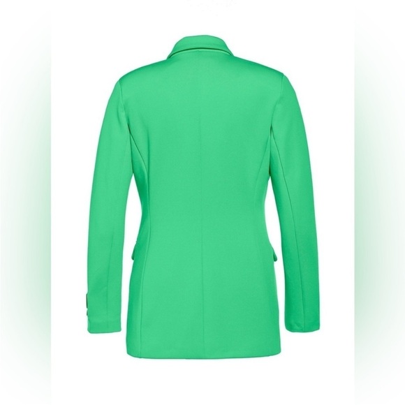 Goldbergh Metropolis Blazer in Spring Neon Green
8156 - Picture 2 of 9